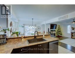 11 GREEN STREET - 12
