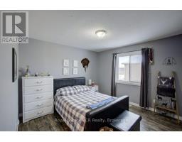 11 GREEN STREET - 20
