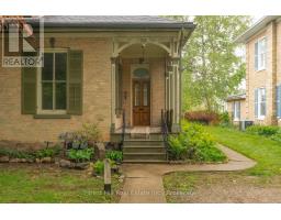 218 ALBERT STREET - 4