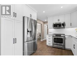 8 STONEFIELD DRIVE - 13
