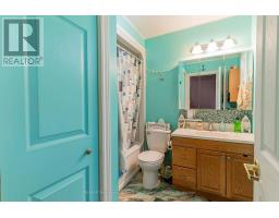 1093 REYNOLDS ROAD - 12