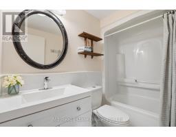 89 MCARTHUR DRIVE - 23