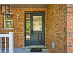 89 MCARTHUR DRIVE - 3