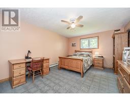6946 FIFE ROAD - 24