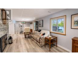 52 SHORE DRIVE - 32