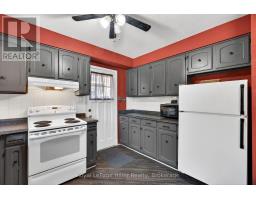 27 GREENWOOD DRIVE - 15