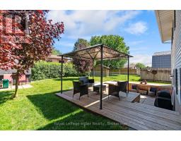 27 GREENWOOD DRIVE - 36