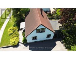 59 LORNE CRESCENT - 32