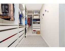 22 ATTO DRIVE - 21
