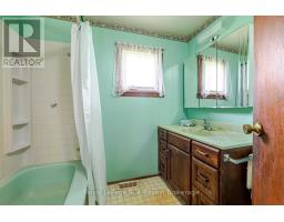 873 14TH STREET W - 23