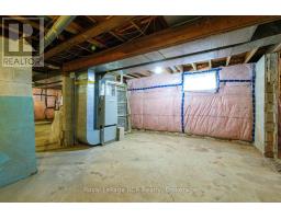 873 14TH STREET W - 31