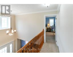 8 SANDPIPER COURT - 16