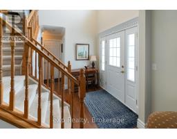 8 SANDPIPER COURT - 3