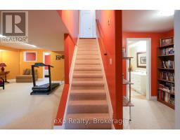 8 SANDPIPER COURT - 30