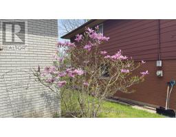 55 LONSDALE DRIVE - 26