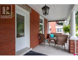395 QUEEN STREET E - 4