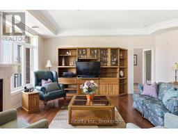 D301 - 71 BAYBERRY DRIVE - 13