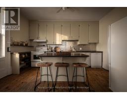 126 ST DAVID STREET - 3