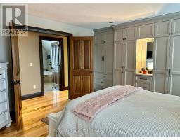 241 4TH STREET CRESCENT - 34