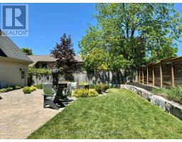 241 4TH STREET CRESCENT - 6