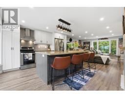 13 - 320 ALMA STREET - 9