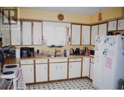 1062 HOWICK STREET - 8