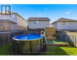 30 CREEKSIDE DRIVE - 35