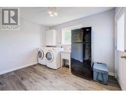 54 ELLEN AVENUE - 17