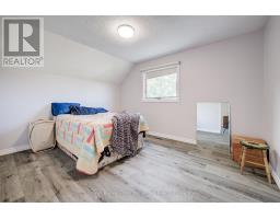 54 ELLEN AVENUE - 18