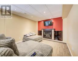 54 ELLEN AVENUE - 29