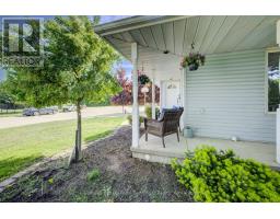 54 ELLEN AVENUE - 4