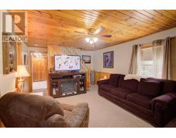 87 ST ANDREW STREET N - 12
