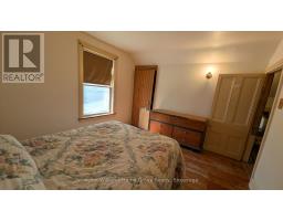 18 POWELL STREET W - 18