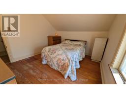 18 POWELL STREET W - 6