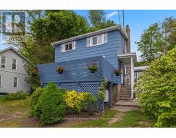 909 MCDONALD AVENUE - 3