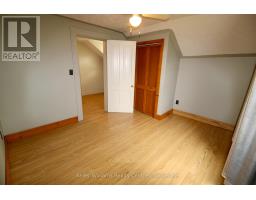 50/52 MAIN STREET N - 31