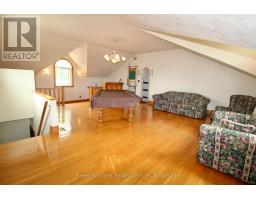 50/52 MAIN STREET N - 33