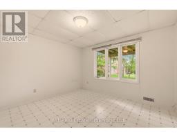 56 WELLINGTON DRIVE - 29