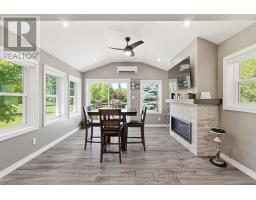 1041 HOWICK STREET - 12