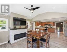 1041 HOWICK STREET - 13