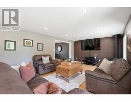 1041 HOWICK STREET - 6