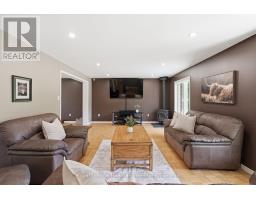 1041 HOWICK STREET - 7