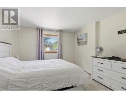 1033 PERTH RD 139 LINE W - 14