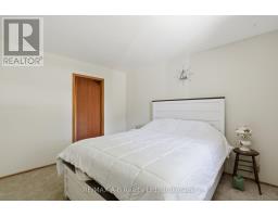 1033 PERTH RD 139 LINE W - 15