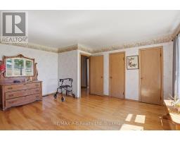 1033 PERTH RD 139 LINE W - 17