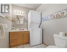 1033 PERTH RD 139 LINE W - 19