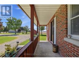 1033 PERTH RD 139 LINE W - 42