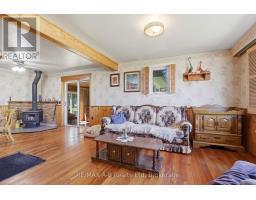 1033 PERTH RD 139 LINE W - 45