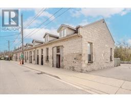 6 - 196 ARTHUR STREET N - 6