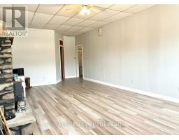 8 MAIN STREET S - 18